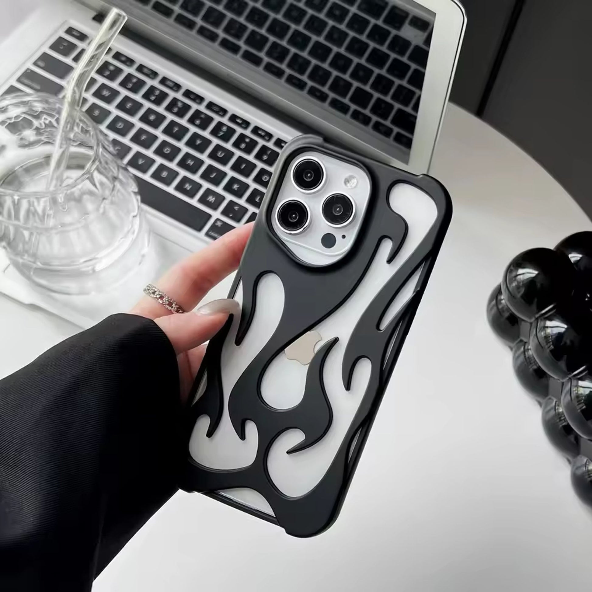 [FREE SHIPPING] FLAME SHAPED HOLLOWED FROSTED PHONE COVER IPHONE 16 PRO MAX